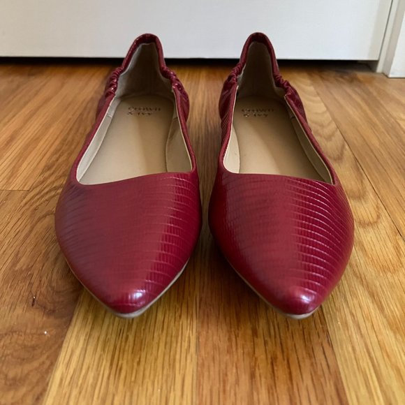 Crown & Ivy Jessica Red Flats- 6 - Picture 6 of 7